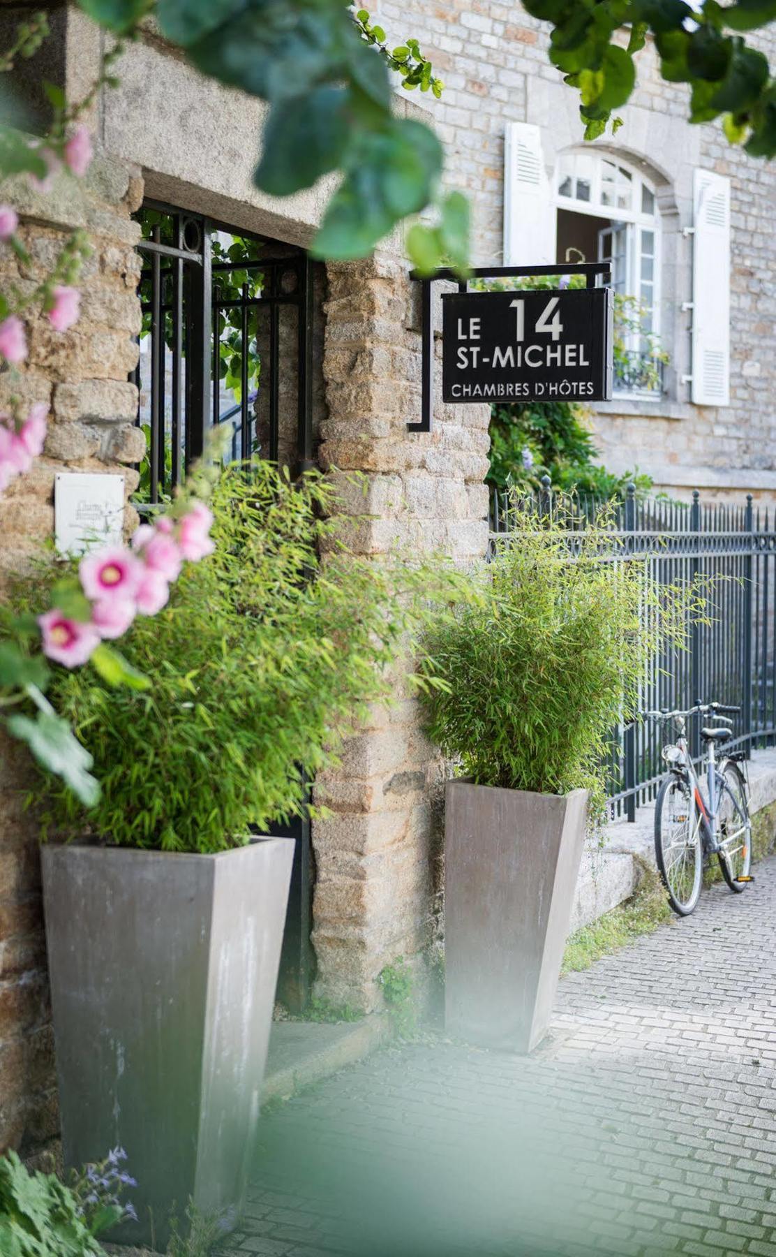 เลอ 14 แซ็งมิเชล Bed & Breakfast โฌสแล็ง ภายนอก รูปภาพ