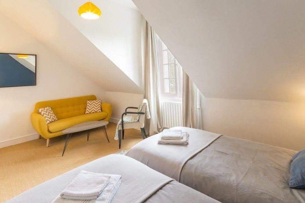 เลอ 14 แซ็งมิเชล Bed & Breakfast โฌสแล็ง ภายนอก รูปภาพ